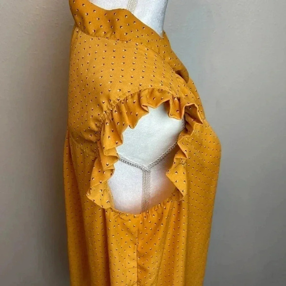 Sweet Rain plus size sleeveless blouse. 2X - Picture 3 of 10